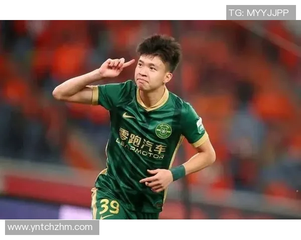 2022中超足球明星盘点与表现分析揭示中国足球新势力崛起 2022中超足球明星盘点与表现分析揭示中国足球新势力崛起