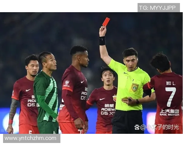 WBS究竟是哪个足球明星他在赛场上的表现如何引发了球迷的热议 WBS究竟是哪个足球明星他在赛场上的表现如何引发了球迷的热议