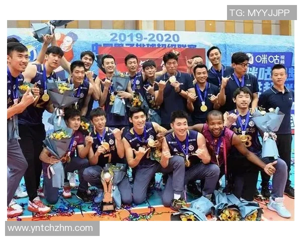 上海排球队整体压制战术解析与深度剖析排球竞技的成功秘诀 上海排球队整体压制战术解析与深度剖析排球竞技的成功秘诀