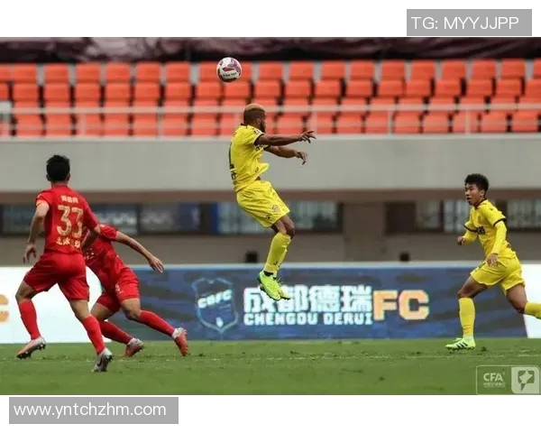 成都与上海足球队赛后复盘分析比赛节奏与战术对抗的精彩瞬间 成都与上海足球队赛后复盘分析比赛节奏与战术对抗的精彩瞬间